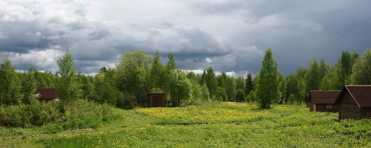 Vila i Karelen på hösten: mulet och regnigt
